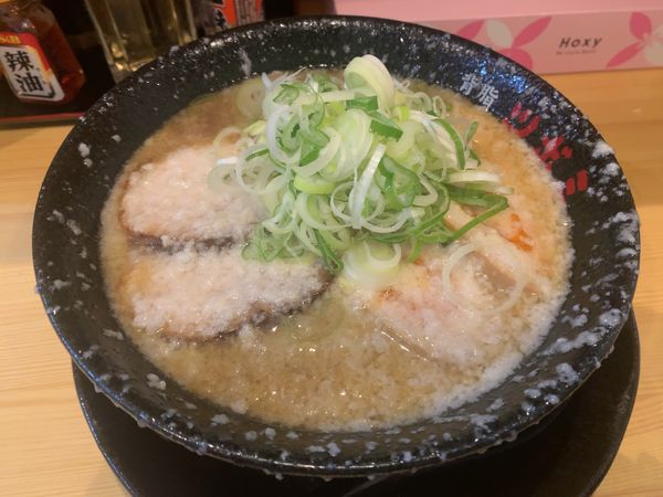 「特製醤油ラーメン」@背脂の魔術師 ツボミの写真
