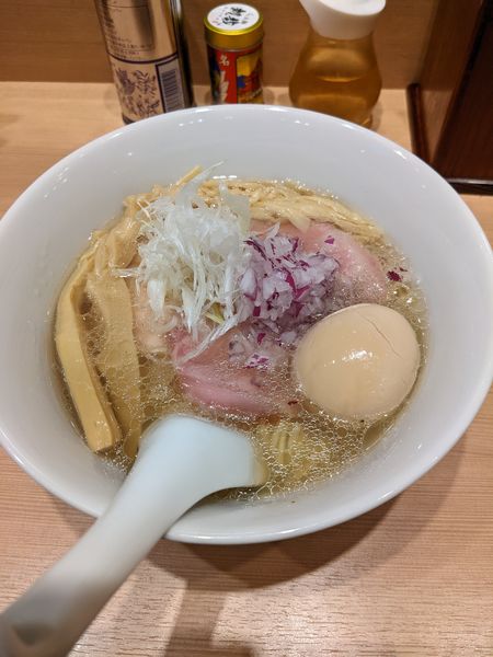 「ポルチーニ茸香る特製塩らぁ麺」@らぁ麺 凱哉の写真