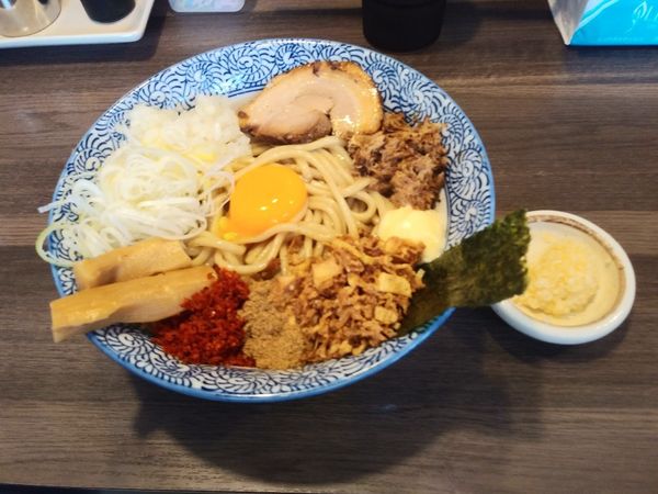 「まぜそば大950円にんにく10円」@狼煙 〜NOROSHI〜の写真