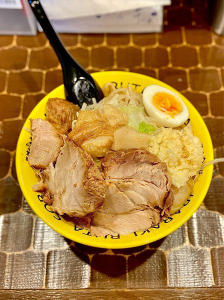 「豚そば + 豚増し」@茨城豚そば 特龍 本店の写真