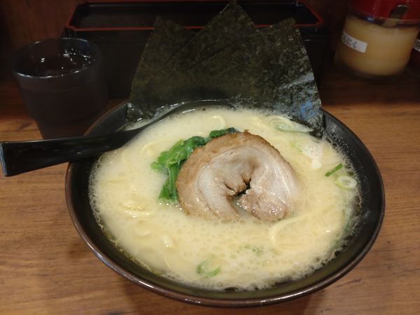 「豚骨ラーメン塩(７６０円)」@横浜家系ラーメン希家 矢口渡の写真
