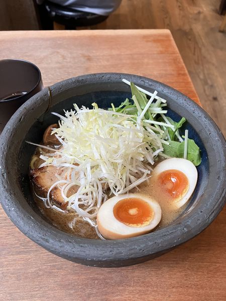 「特製らぁめん醤油」@俺の創作らぁめん 極や 麹町支店の写真