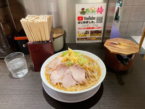「朝郎（大盛無料）¥850」@とんこつらーめん俺式 純 東京ラーメンストリート店の写真