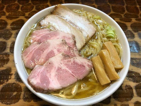 「手もみ中華そば・大盛、低温チャーシュー」@つけめん・らーめん活龍 下館店の写真