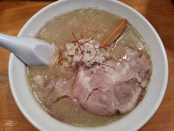 「煮干しらーめん」@ラーメン 幵の写真
