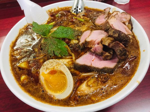 「【限定】特製トマト入り坦々麺【1090円】」@鶏こく中華 すず喜の写真