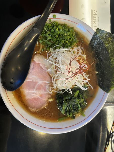 「豚骨醤油(大盛)950円」@SHOWTIME-Ramen-の写真