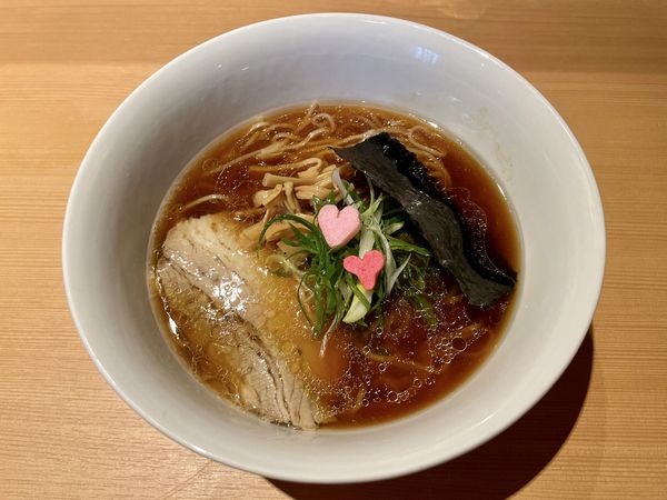 「サッポロ黒生グラス → 醤油らぁ麺」@らぁ麺 恋泥棒の写真