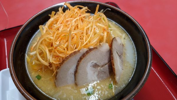 「塩ラーメン　チャーシュー3枚にさらしネギ」@くるまやラーメン 浦和中島店の写真