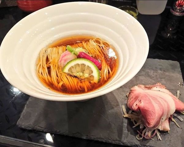 「【限定】秋桜 〜松茸とイベリコ豚〜」@トーキョーニューミクスチャーヌードル 八咫烏 CHIKARABOの写真