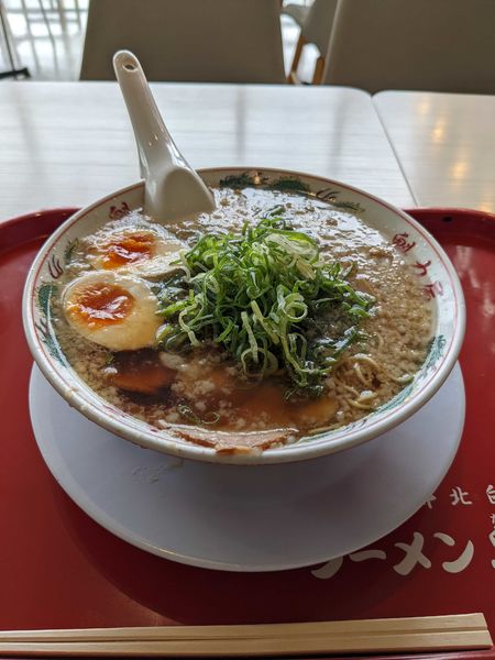 「醤油 + 味玉」@ラーメン魁力屋 イオンモール浦和美園店の写真