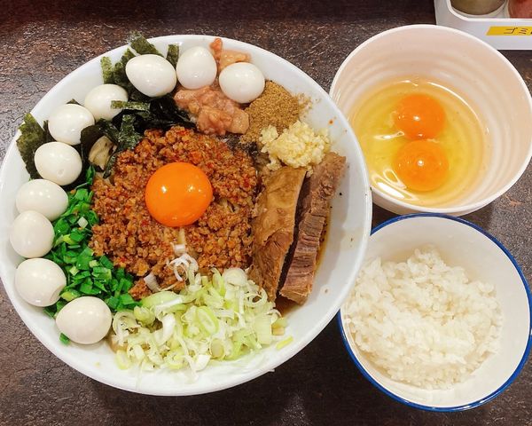 「【2周年限定】台湾まぜそば「ニンニクアブラ」＋カール＋ライス」@ぶたけん。の写真