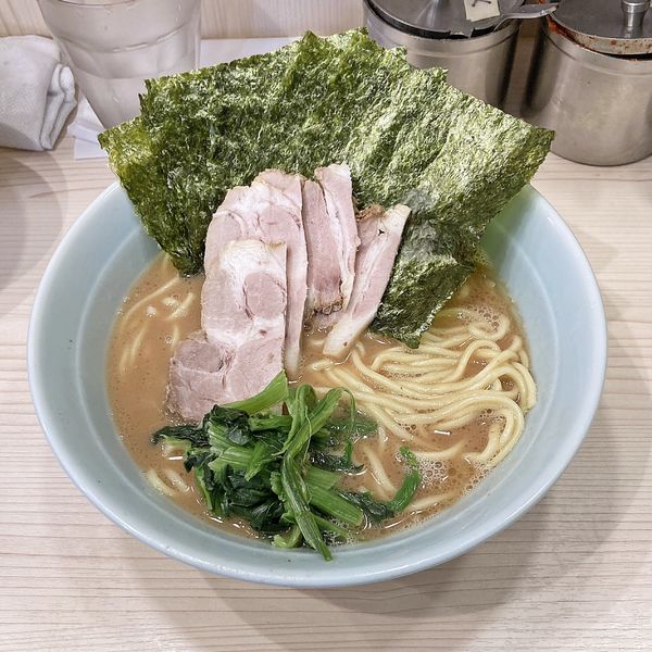 「極みチャーシューメン＋海苔」@家系 武の極みの写真