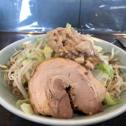 ミニラーメン(麺200g 豚一切れ)