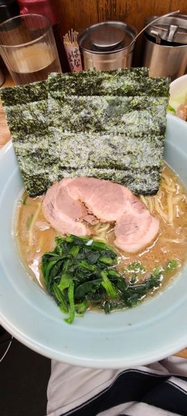 「ラーメン並」@横浜ラーメン 武蔵家 志木店の写真