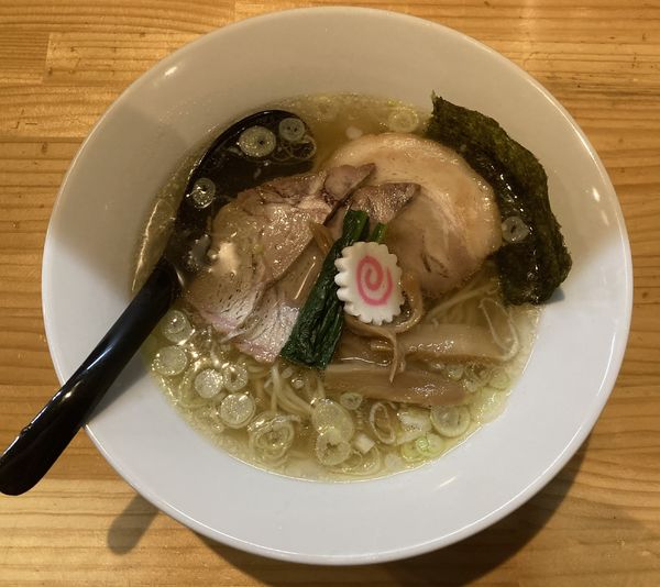 「中華そば塩」@麺道 六善の写真