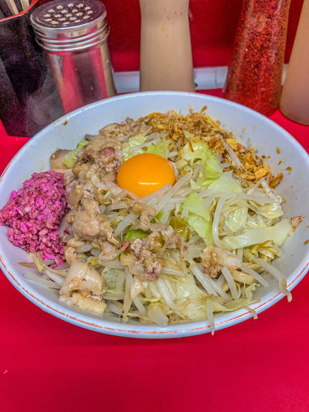 「小ラーメン汁なしアブラアレ（紫蘇大蒜改）」@ラーメン二郎 湘南藤沢店の写真