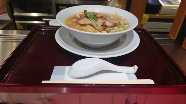 「とりそば¥950」@鳥藤とりそばスタンド グランスタ東京店の写真