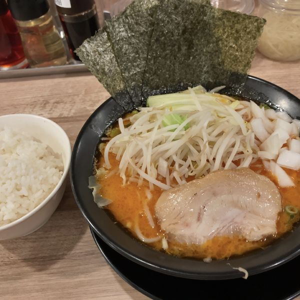 「ハバネロ辛豚骨￥850＋ライス￥0」@横浜家系ラーメン 武骨家 水戸エクセル南店の写真