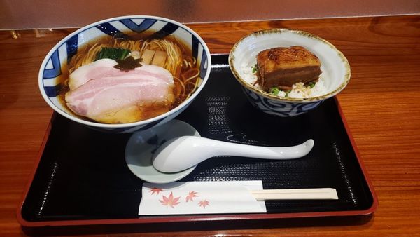 「中華そば＋角煮丼」@食煅 もみじの写真