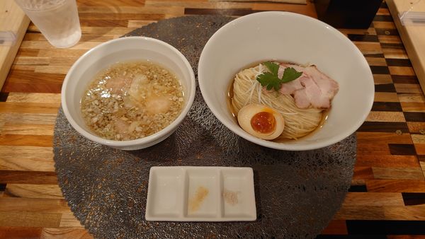 「ワンタン昆布水つけ麺」@麺屋おやゆびの写真