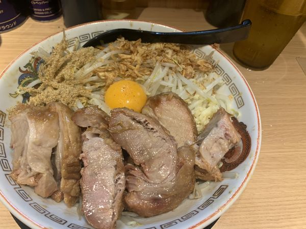 「汁無し小豚」@ラーメン豚山 門前仲町店の写真