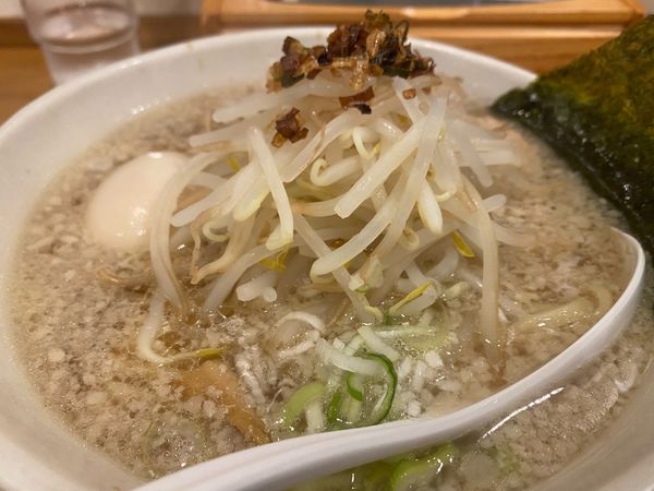 「白もやしラーメン　醤油」@いちろくらーめん 福井駅前店の写真