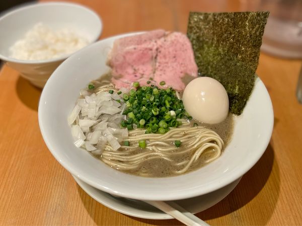 「濃厚煮干（バカニボ）玉子¥950、白めし¥120」@麺屋 まほろ芭の写真