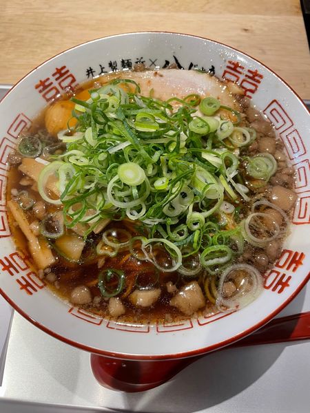「尾道ラーメン+ネギ+麺大盛」@八じゅう 渋谷店の写真