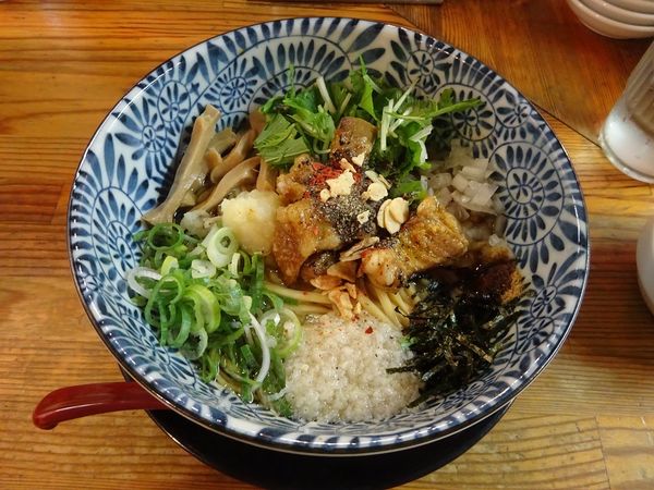 「ホルモンまぜそば」@中村商店 高槻本店の写真