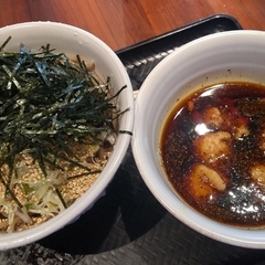 なぜ蕎麦にラー油を入れるのか。 西武新宿店の写真