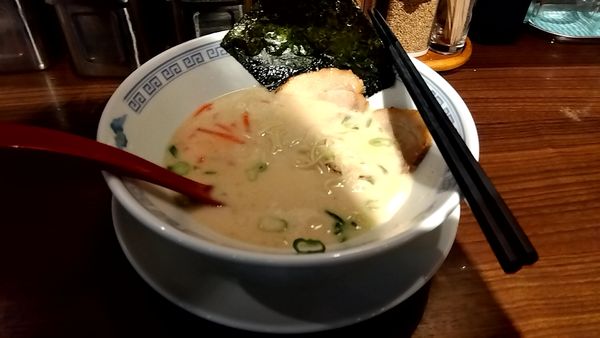 「豚骨白(680円)」@博多らーめん 一心堂 蒲田店の写真