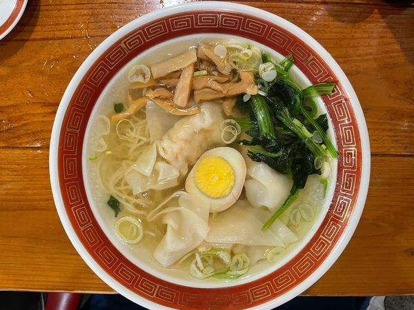 「丸ごと海老雲呑麺（ミニサイズ）」@広州市場 新宿東口店の写真