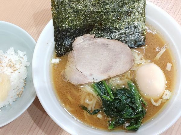 「ラーメン＋味玉＋のり」@漢ラーメン 室の写真
