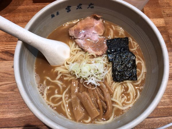 「大盛らーめん 300g 1000円」@麺屋吉左右の写真