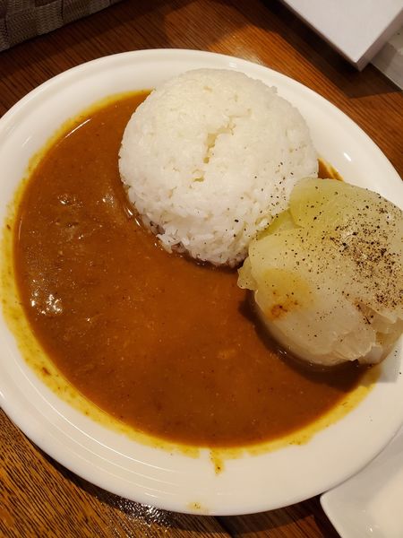 「淡路産丸ごと玉ねぎのせカレー800円」@Komi'zの写真