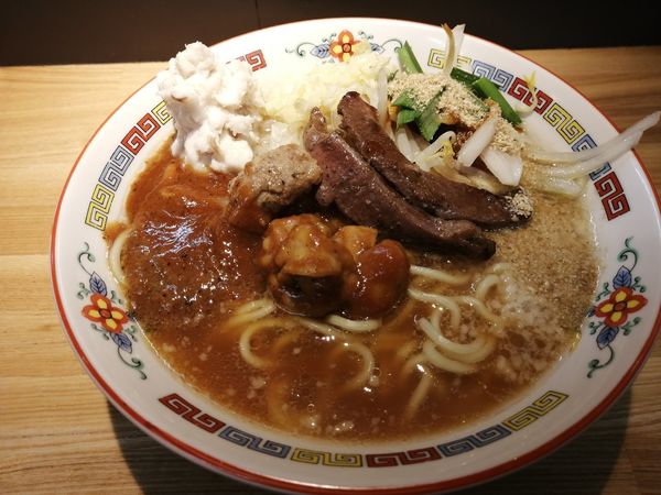 「スタホル麺　830円」@スタミナホルモン麺 すたほるの写真