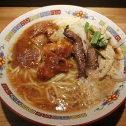 スタホル麺　　830円