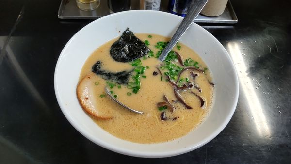 「黒丸ラ〜メン」@一番 新狭山店の写真