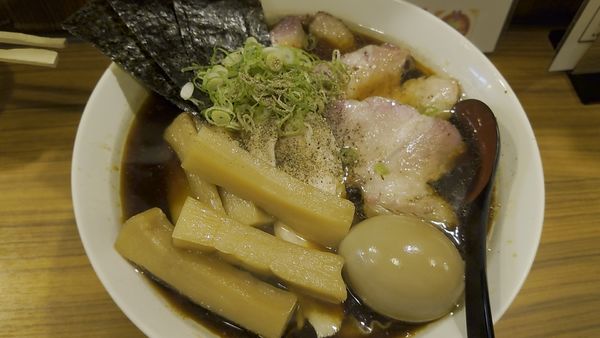 「葉月ブラック」@らぁめん 葉月の写真