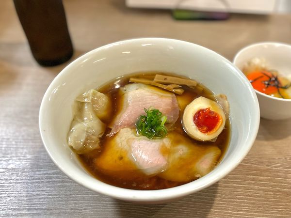 「特製醤油そば¥1150、ラー油玉子かけご飯¥50」@中華そば 和渦 TOKYOの写真