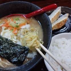 らうめん(730)＋平日ランチセット(50)