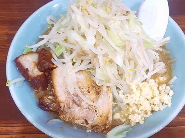 「豚骨ラーメン（ヤサイマシアブラマシニンニク）」@麺工房 武の写真