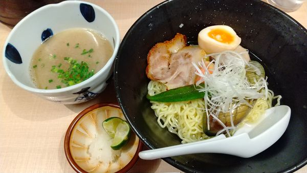 「【季節限定】秋野菜と秋刀魚のつけ麺(￥1,100）」@与ろゐ屋の写真