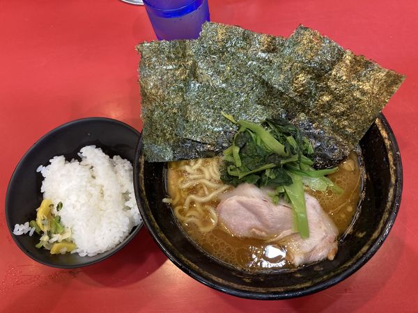 「ラーメン　ライス」@家系総本山 ラーメン吉村家の写真