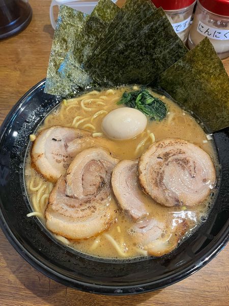 「407ラーメン醤油(1350円)+半麺✖️2(220円)」@横浜家系ラーメン 太田商店 MAXの写真