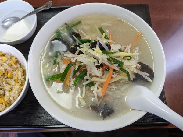 「野菜湯メンセット：800円」@中華料理・居酒屋 順興の写真