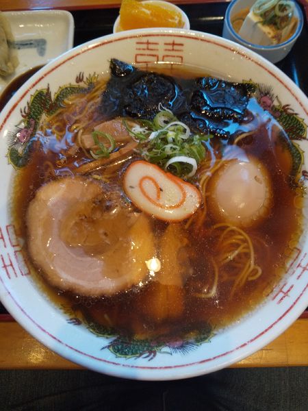 「中華そば（味玉付き）」@中華そば よなき家 本店の写真