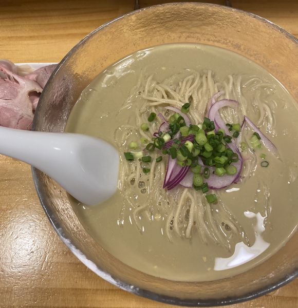 「【限定】冷やし浅利らーめん　９２０円」@煮干らーめん 紫乱の写真