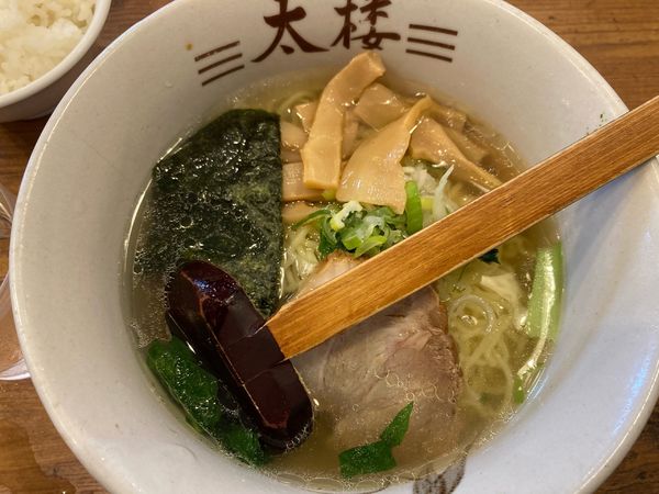「塩ラーメン　600円」@中華麺飯 太楼の写真